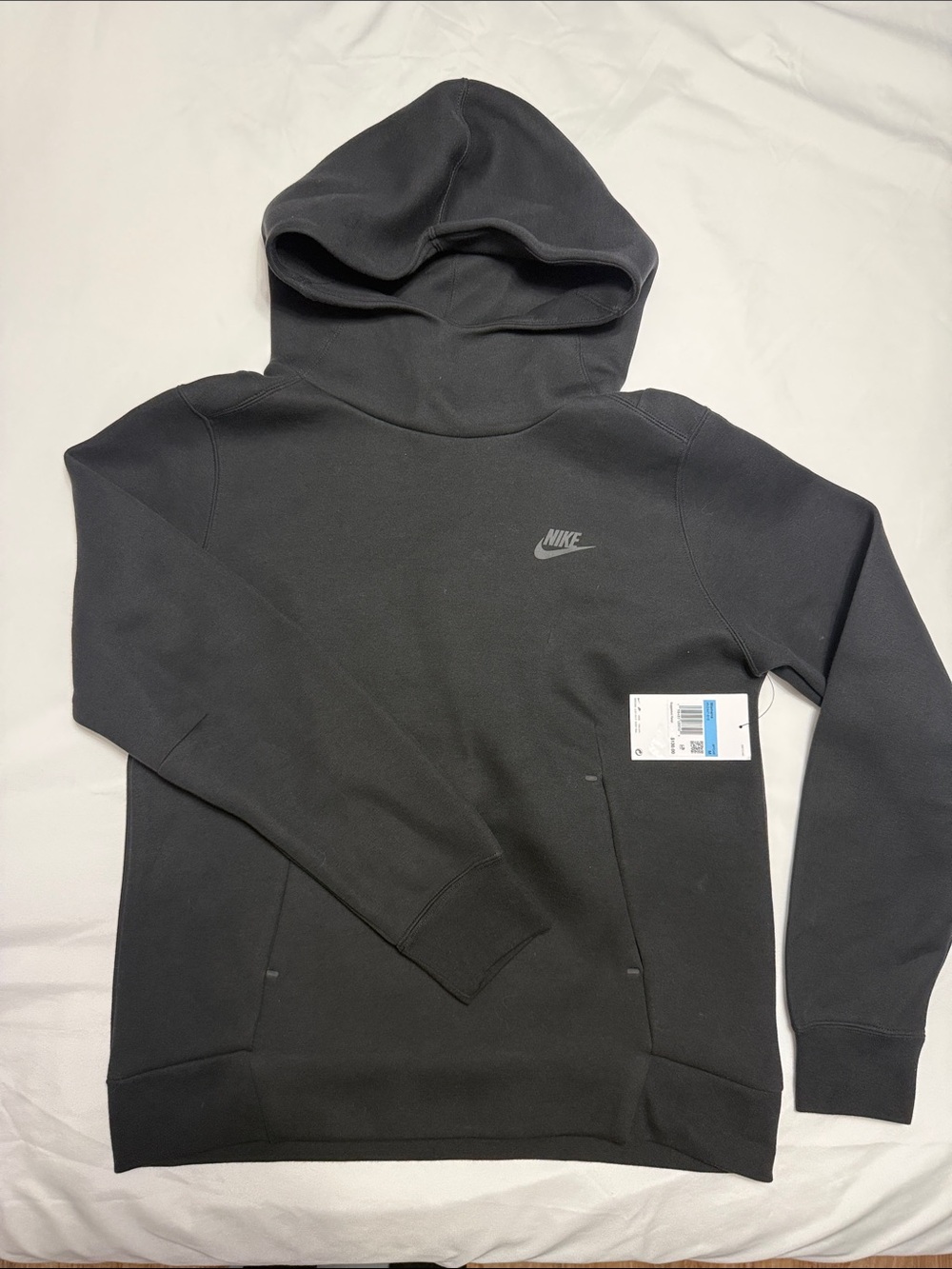 NEW w/ tags - Nike Sportswear Tech Fleece hoodie - black